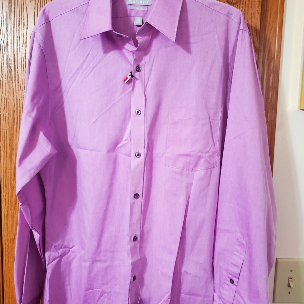 Van Heusen Men's dress shirt XL